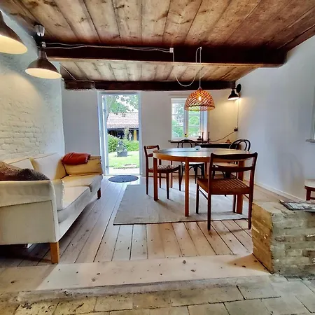 Dom wakacyjny Den Gamle Skomager Ved Slotssoen